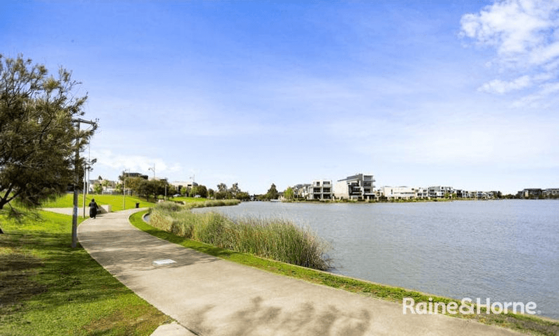 146 The Esplanade, CAROLINE SPRINGS, VIC 3023