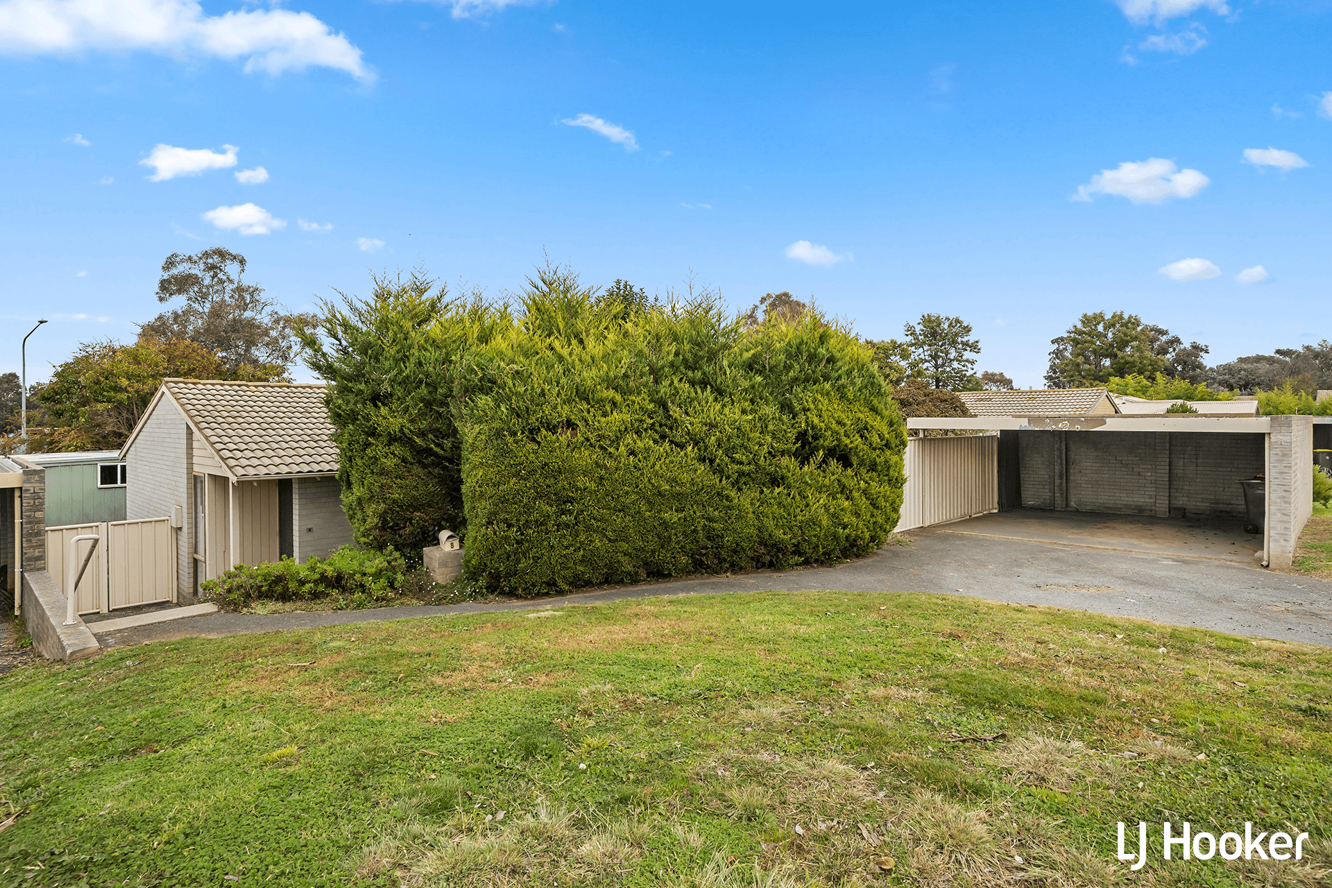 8 Napthali Close, CHARNWOOD, ACT 2615