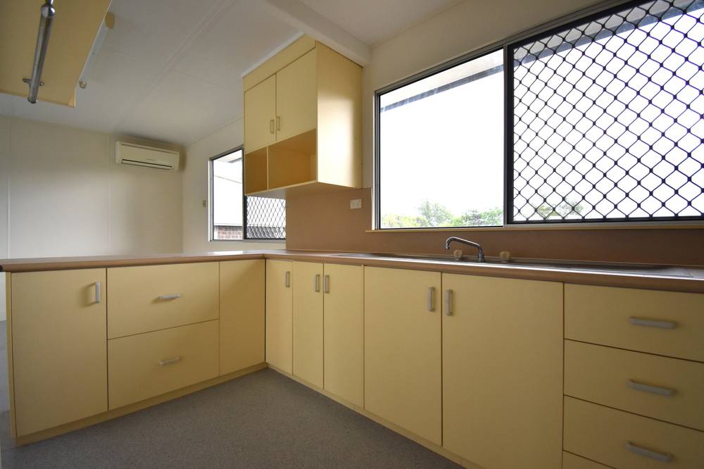 28 Poplar Street, BARCALDINE, QLD 4725