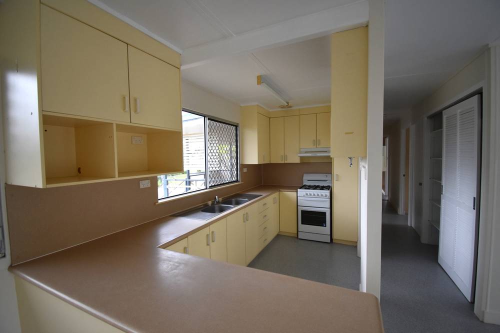 28 Poplar Street, BARCALDINE, QLD 4725