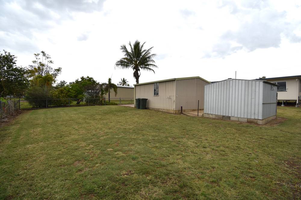 28 Poplar Street, BARCALDINE, QLD 4725