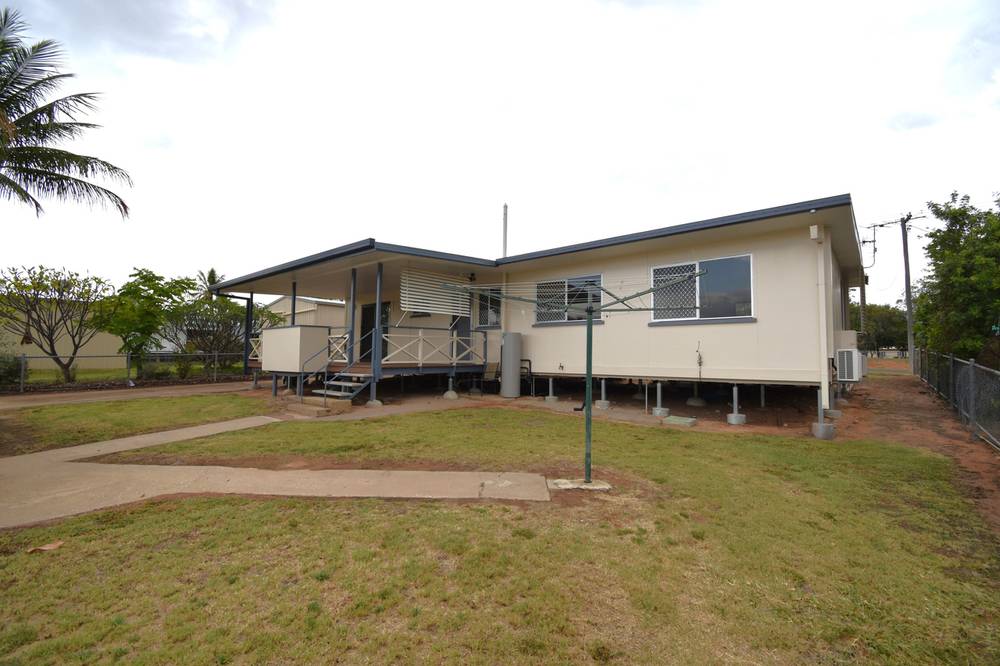 28 Poplar Street, BARCALDINE, QLD 4725