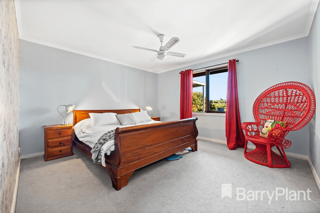 36 Mckees Road, Clarendon, VIC 3352