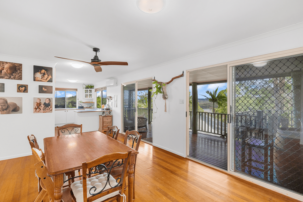 15 Taree Court, KULUIN, QLD 4558