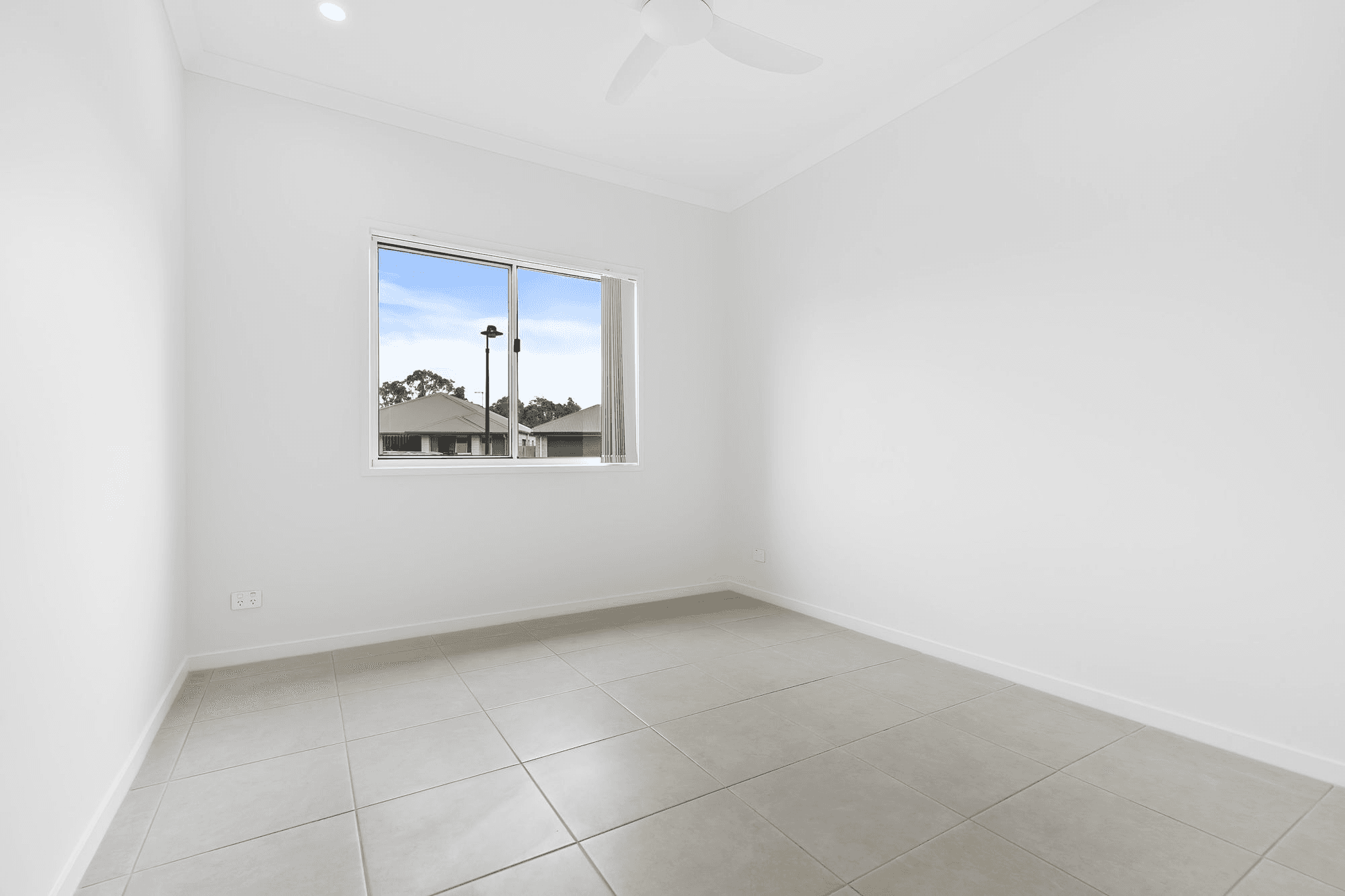 2/7 Neale Road, MORAYFIELD, QLD 4506