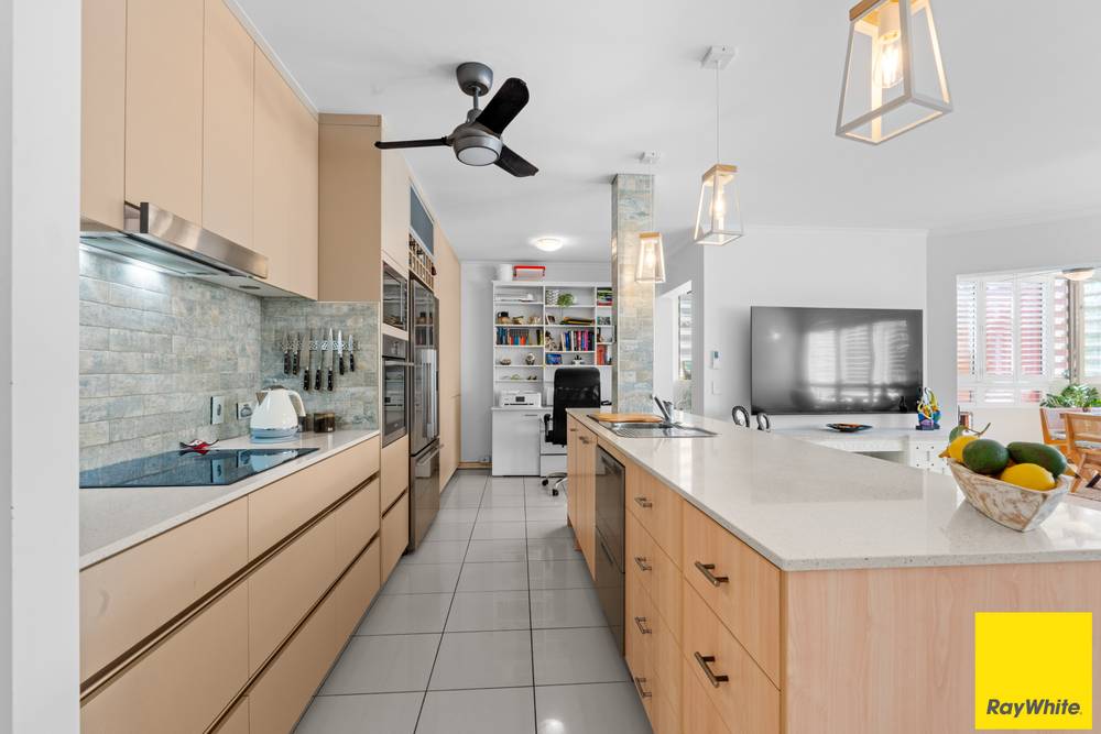 421/49-63 Williams Esplanade, PALM COVE, QLD 4879