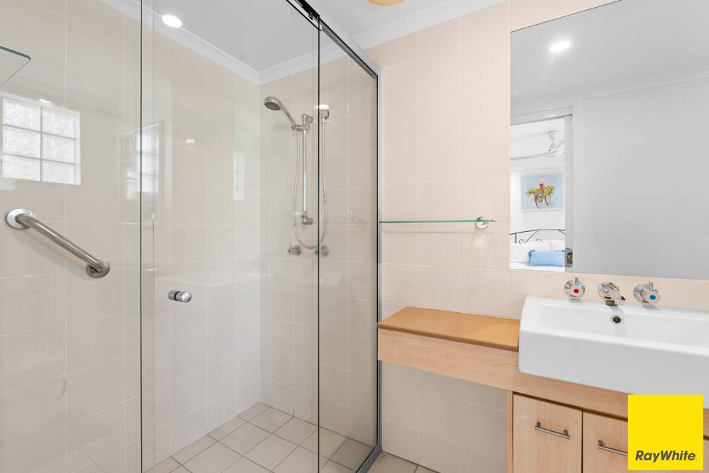 421/49-63 Williams Esplanade, PALM COVE, QLD 4879
