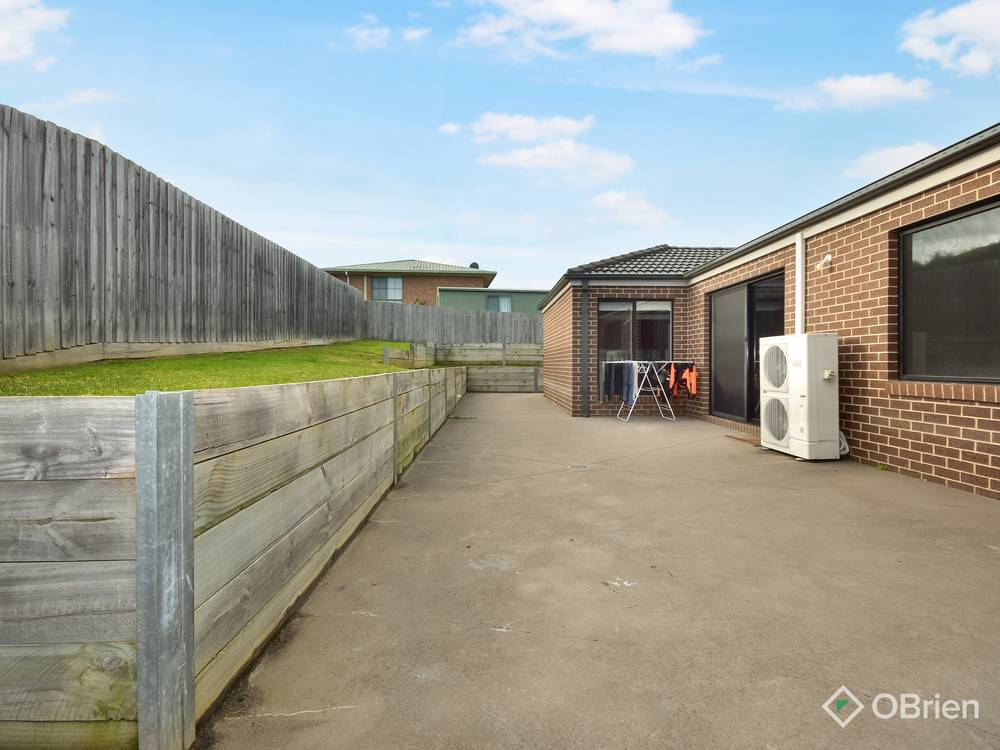 15 Leurimah Court, Kalimna, VIC 3909