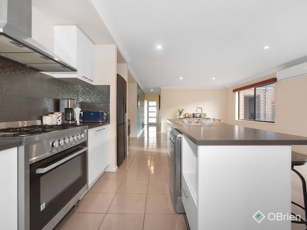 15 Leurimah Court, Kalimna, VIC 3909