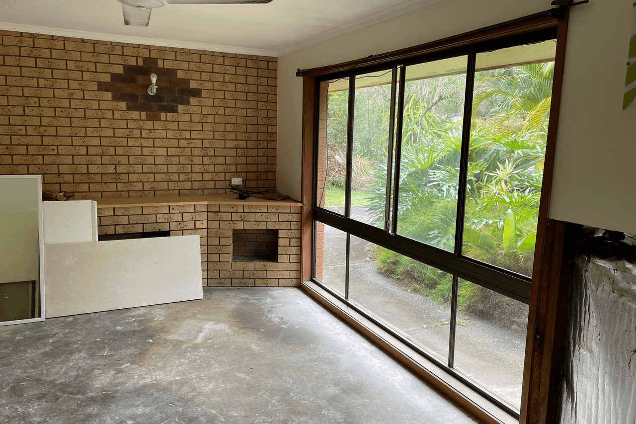 93 Balemo Drive, OCEAN SHORES, NSW 2483