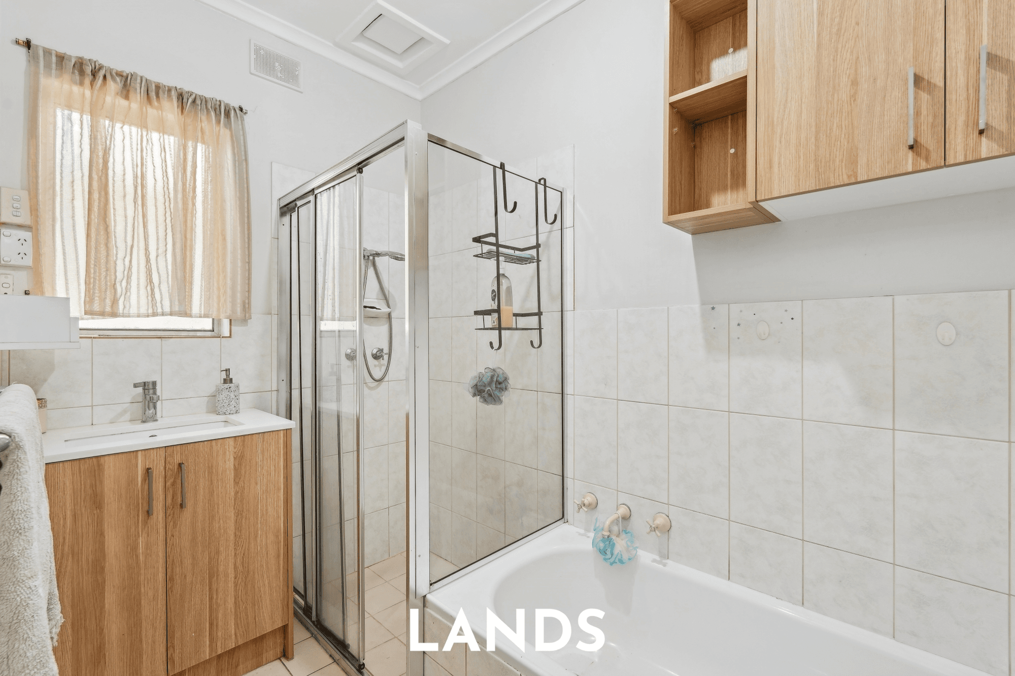 10 Parslow Road, Para Hills, SA 5096