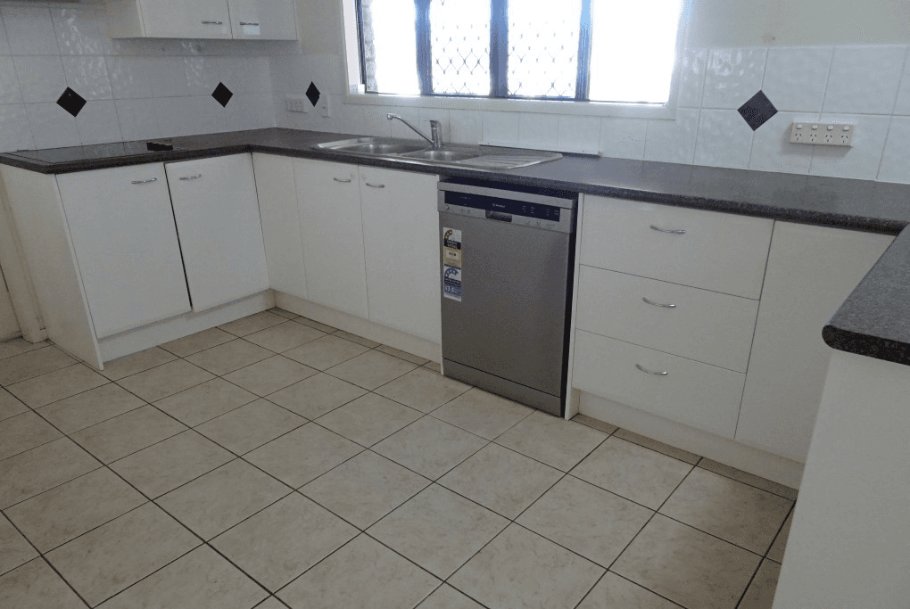 2 Eucalypt St, Dugandan, QLD 4310