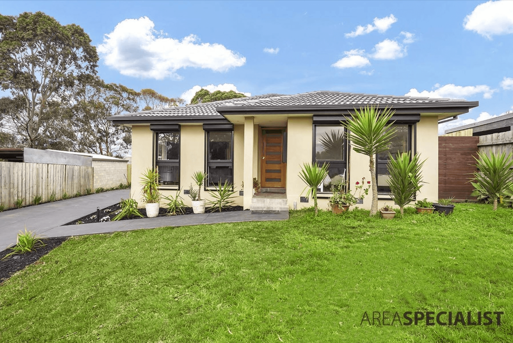 1/4 Alice Court, HALLAM, VIC 3803