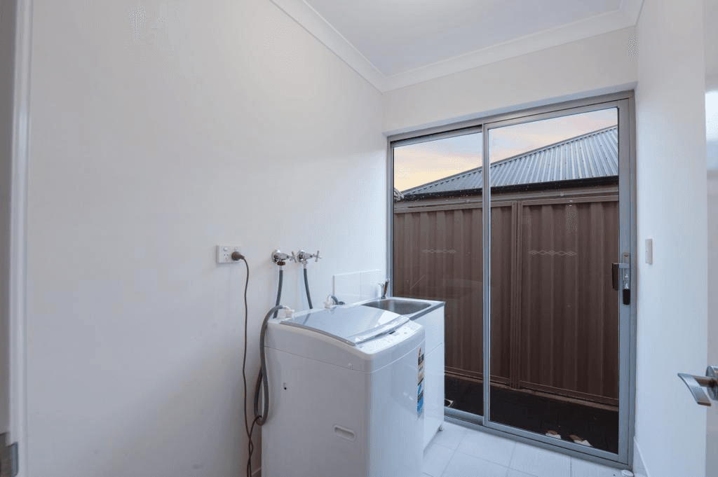 8 Jack Way, CANNING VALE, WA 6155