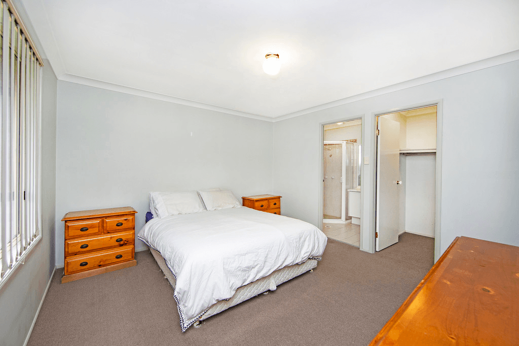 23 Colorado Drive, BLUE HAVEN, NSW 2262