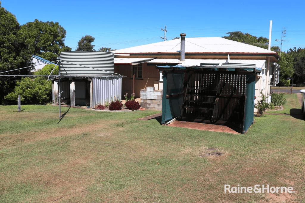 32 Alfred Street, NANANGO, QLD 4615