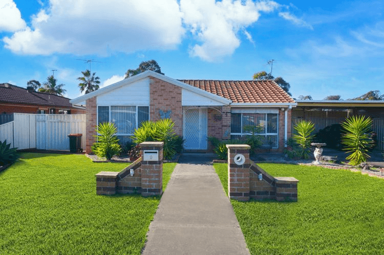 9 Fortinbras Close, ROSEMEADOW, NSW 2560