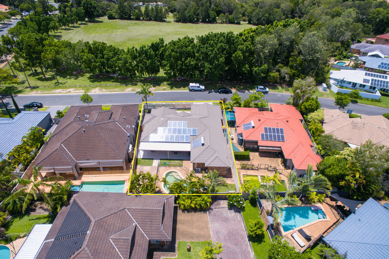 5 Martingale Circuit, Clear Island Waters, QLD 4226