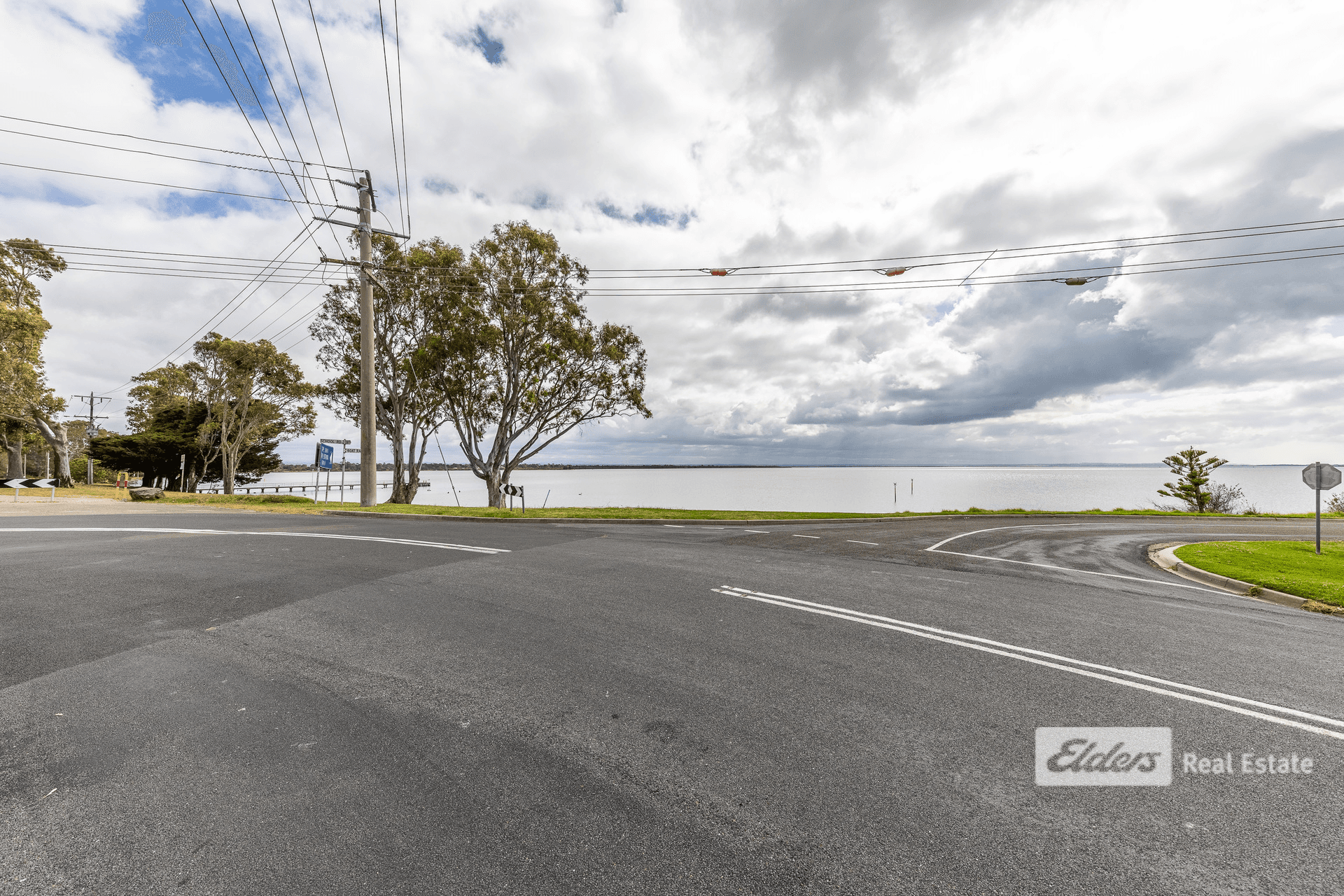 4 Bay Road, Eagle Point, VIC 3878