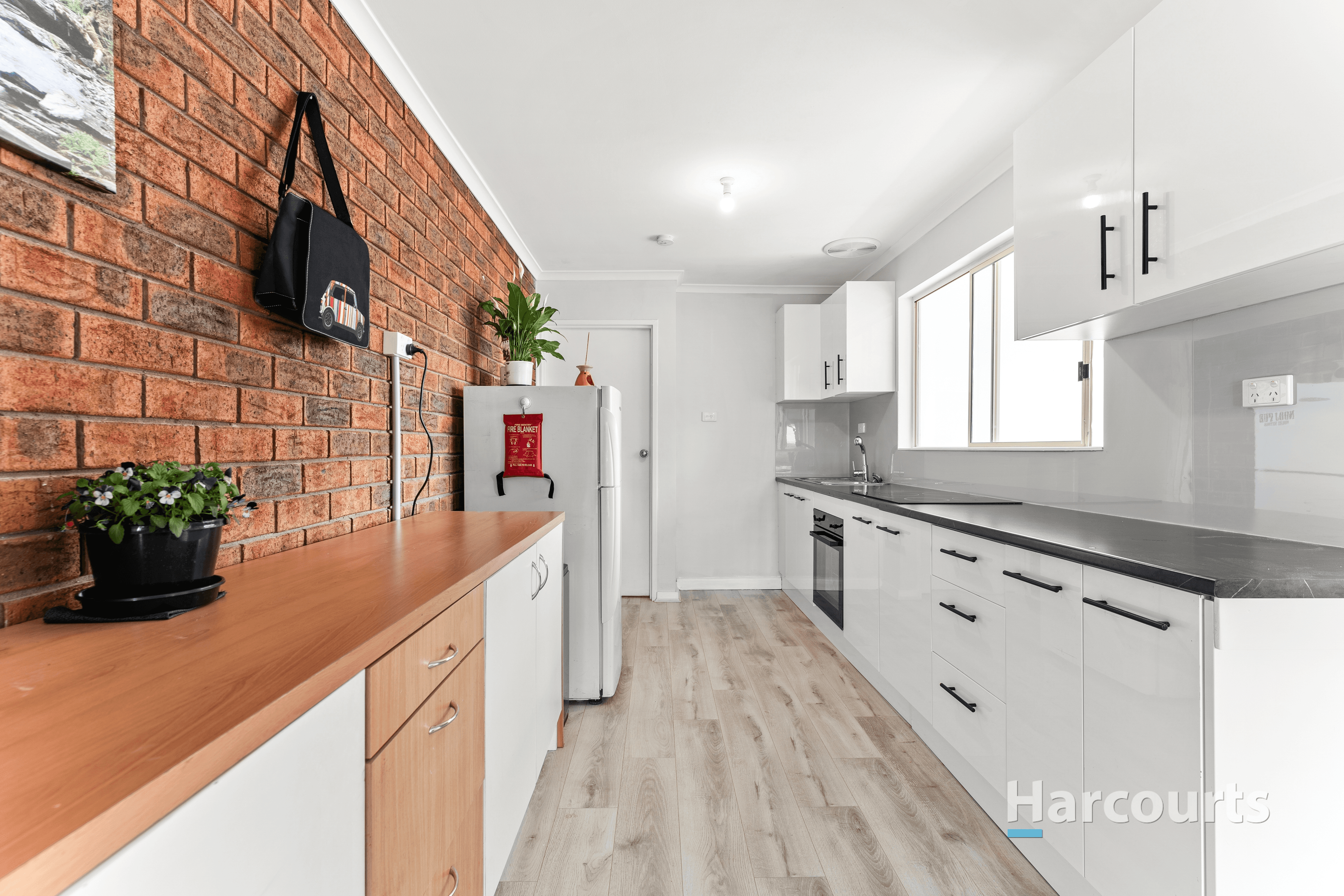 1-2/7 Porter Court, Deer Park, VIC 3023