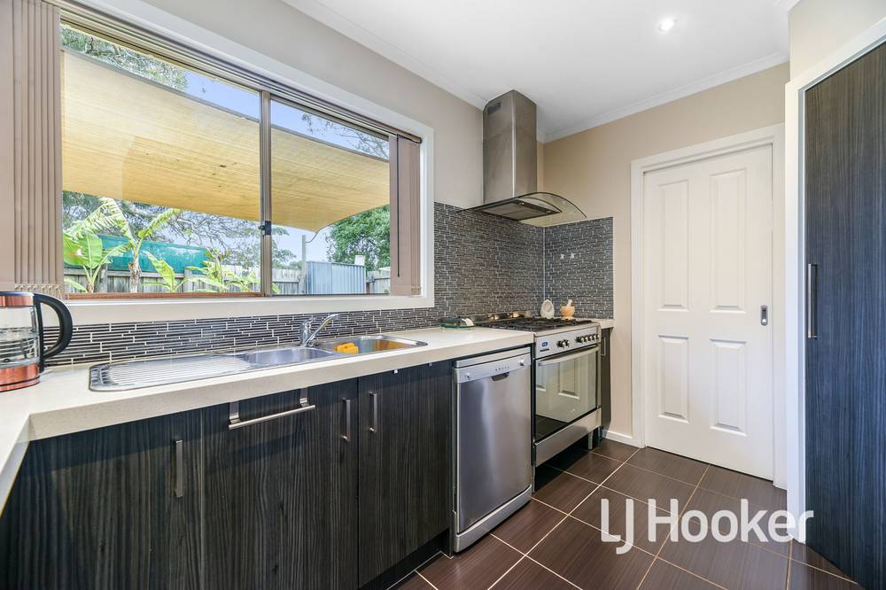23a Strong Drive, HAMPTON PARK, VIC 3976