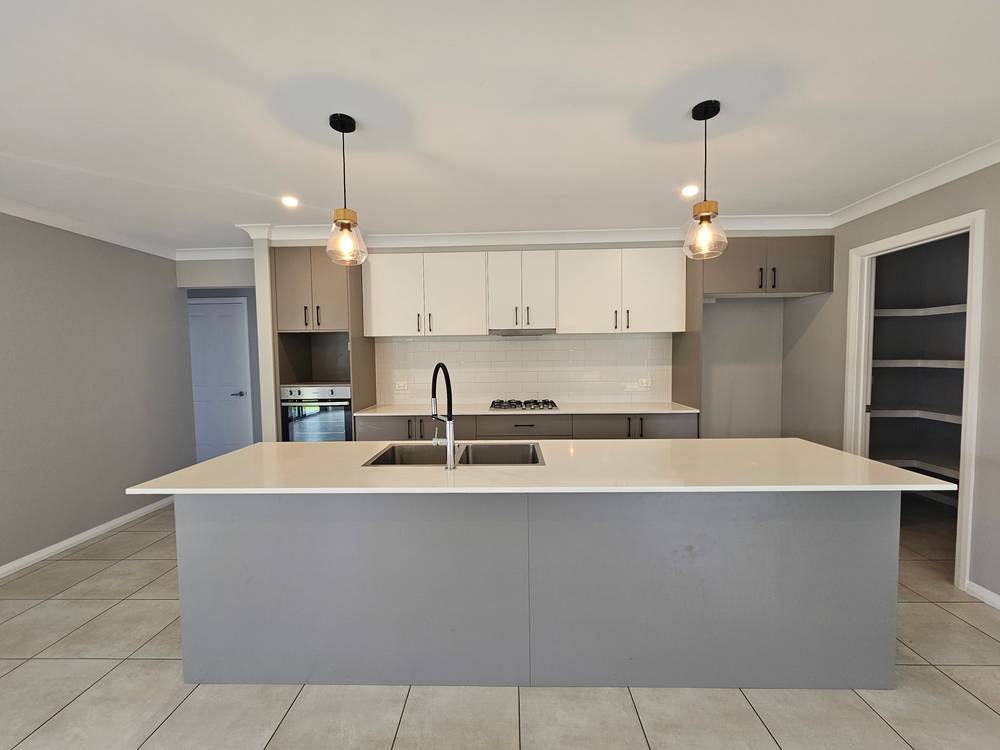 64 Broughton Street, MOSS VALE, NSW 2577