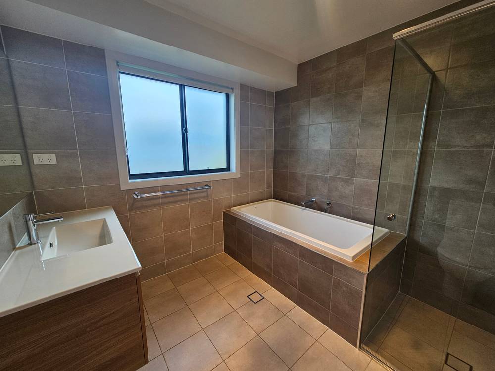 64 Broughton Street, MOSS VALE, NSW 2577