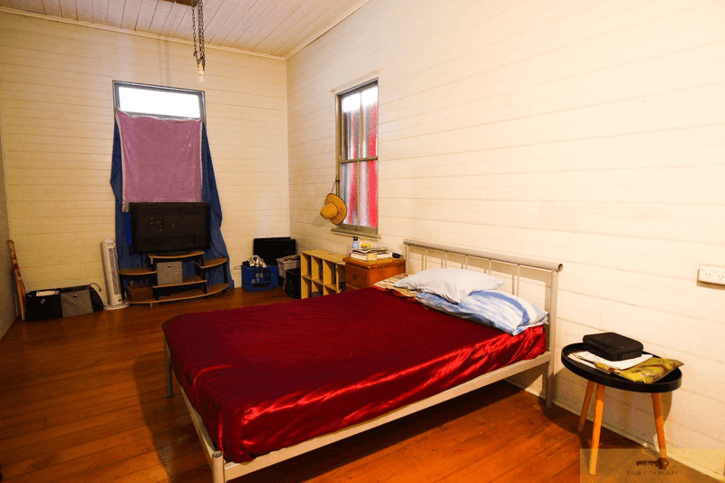 9 Aland Street, Charters Towers City, QLD 4820