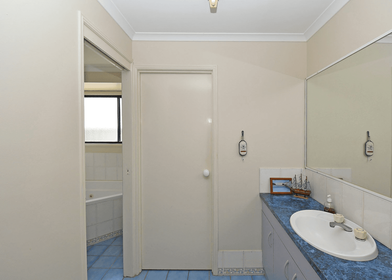 17 Delmo Court, URRAWEEN, QLD 4655