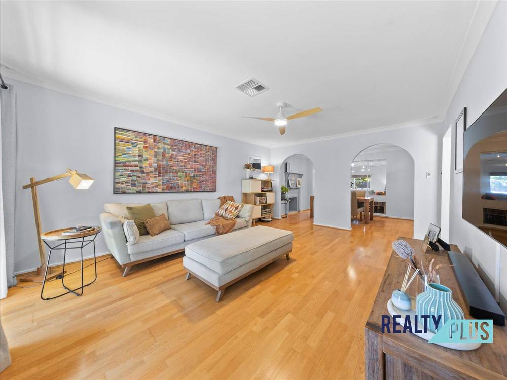 7 Ashbourne Way, HAMILTON HILL, WA 6163