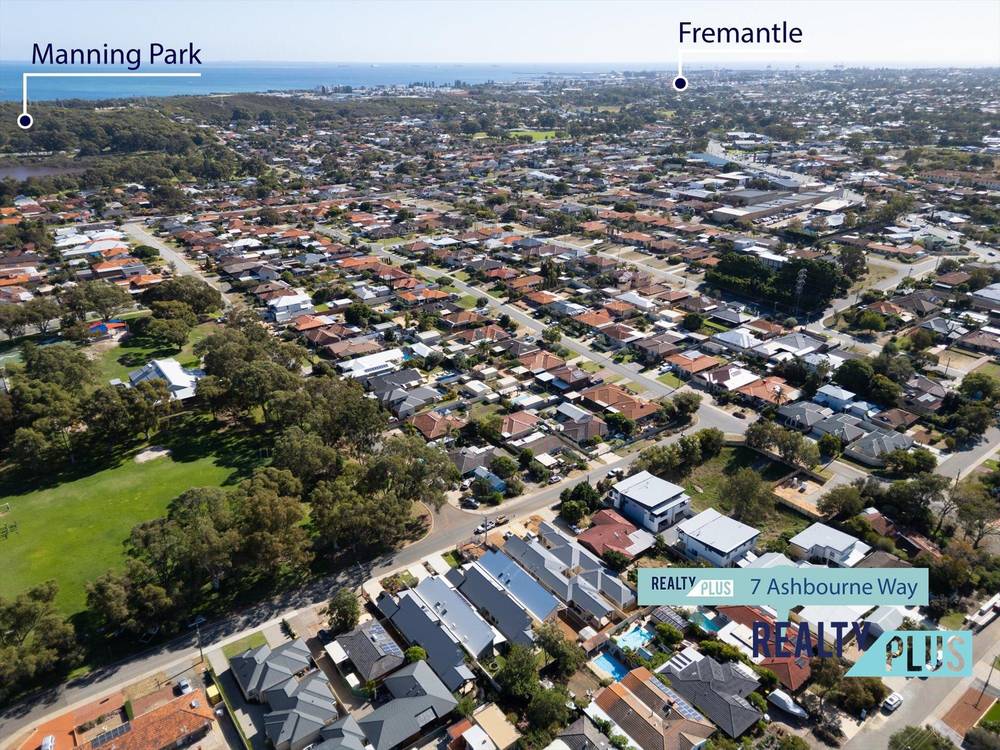 7 Ashbourne Way, HAMILTON HILL, WA 6163
