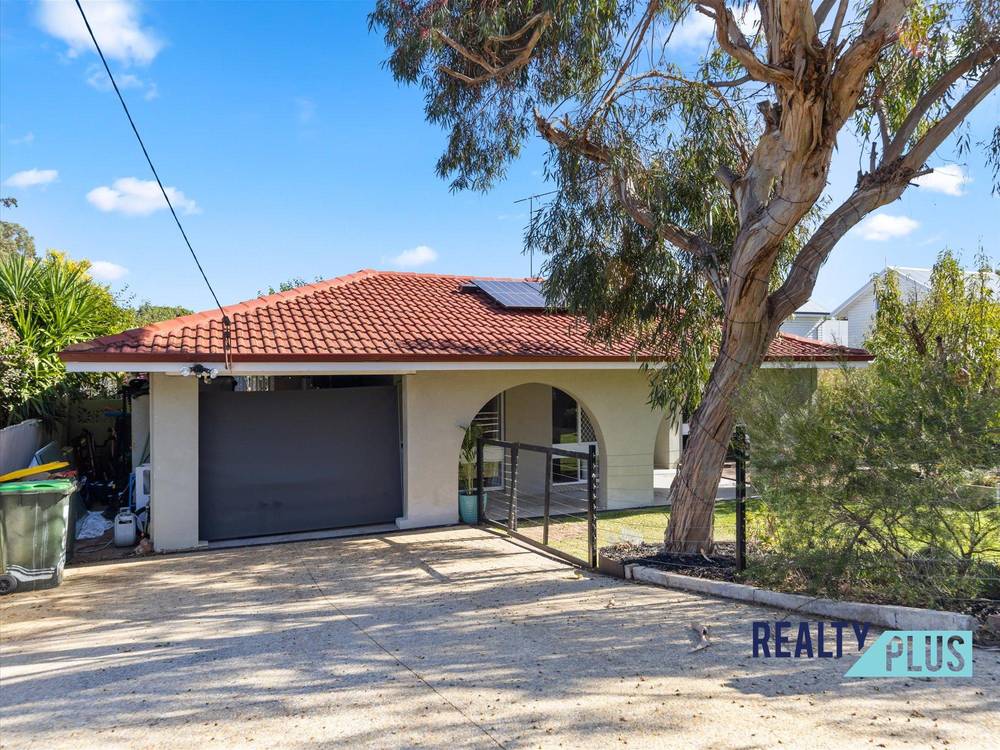 7 Ashbourne Way, HAMILTON HILL, WA 6163