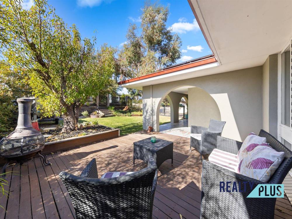 7 Ashbourne Way, HAMILTON HILL, WA 6163
