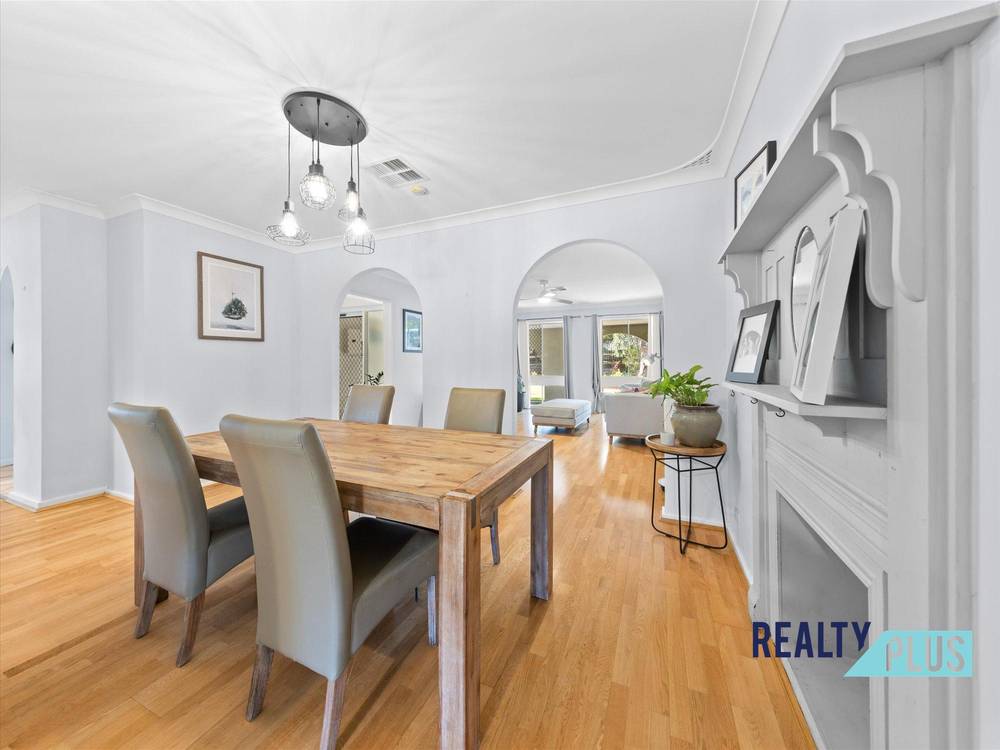7 Ashbourne Way, HAMILTON HILL, WA 6163