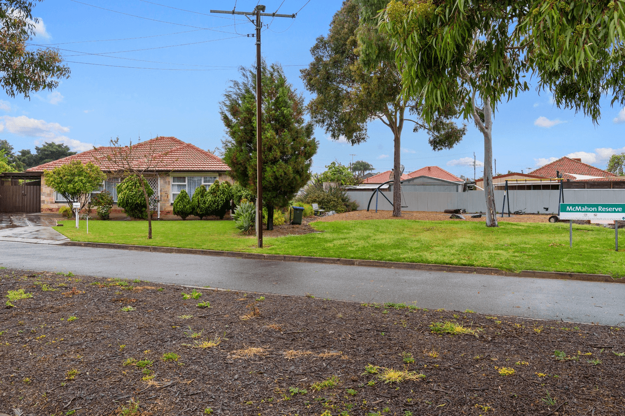 11 McMahon Place, Seaton, SA 5023