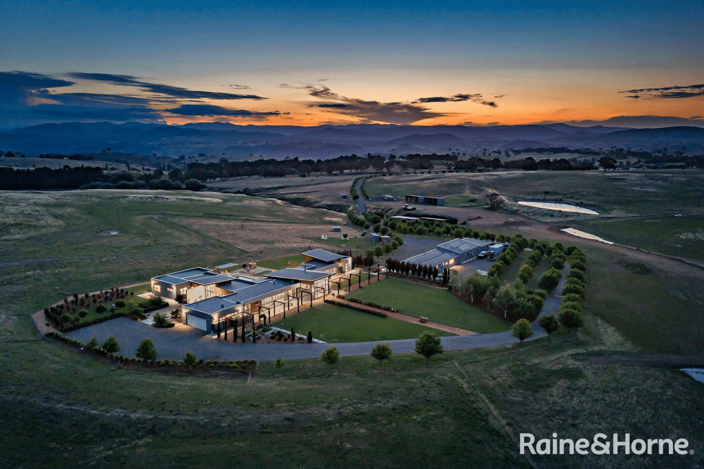 752 Kaveneys Road, WALLAROO, NSW 2618