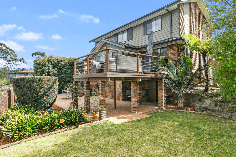 8 Orford Place, Illawong, NSW 2234