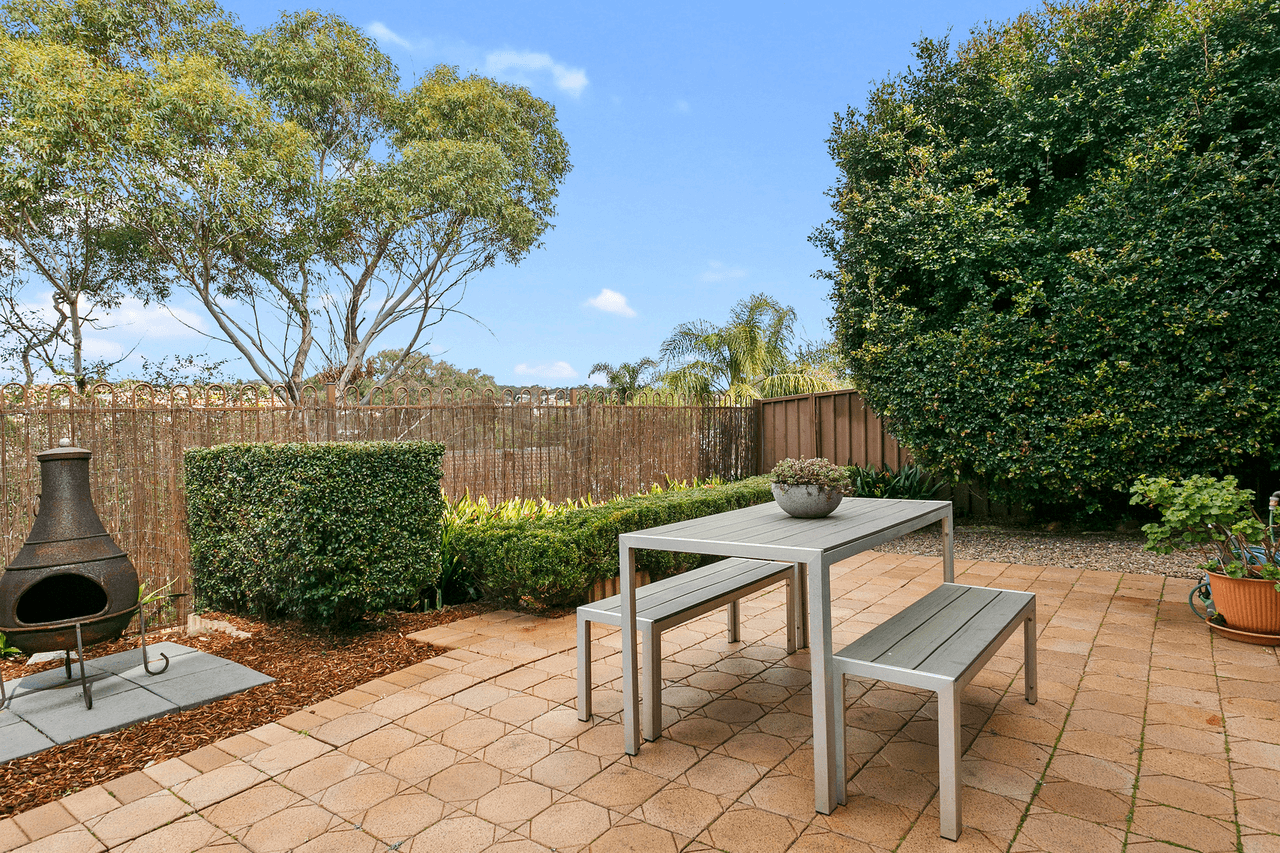 8 Orford Place, Illawong, NSW 2234