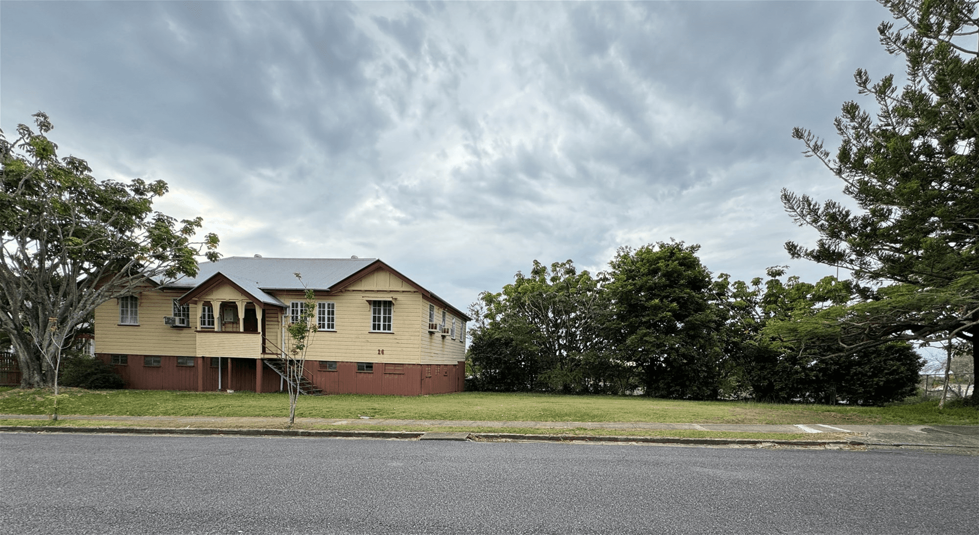 26-28 Railway Parade, CLAYFIELD, QLD 4011