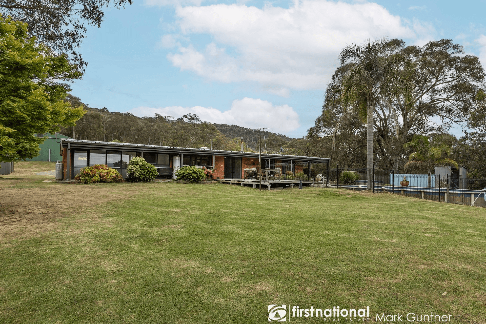 1 Merlin Street, Chum Creek, VIC 3777