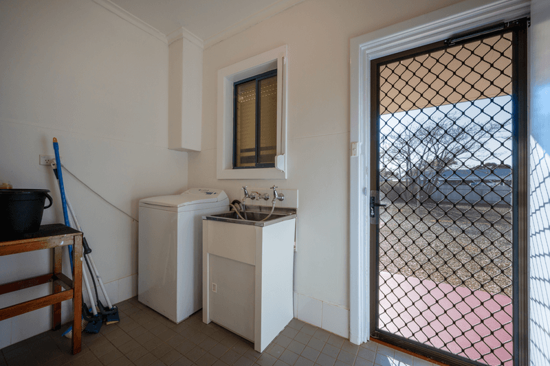 16 Perkins Street, WHYALLA STUART, SA 5608