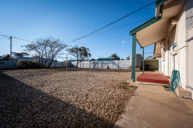 16 Perkins Street, WHYALLA STUART, SA 5608