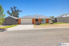 6 Blacket Place, Yass, NSW 2582