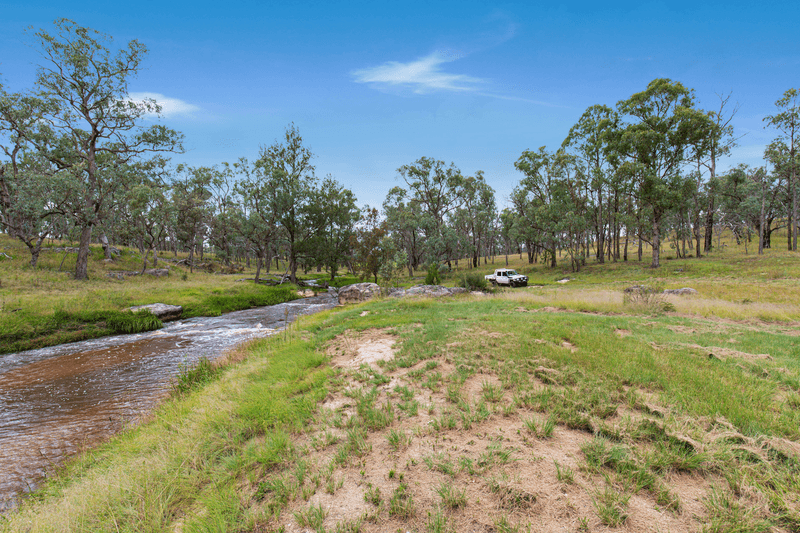 54 Bald Rock Road, TENTERFIELD, NSW 2372