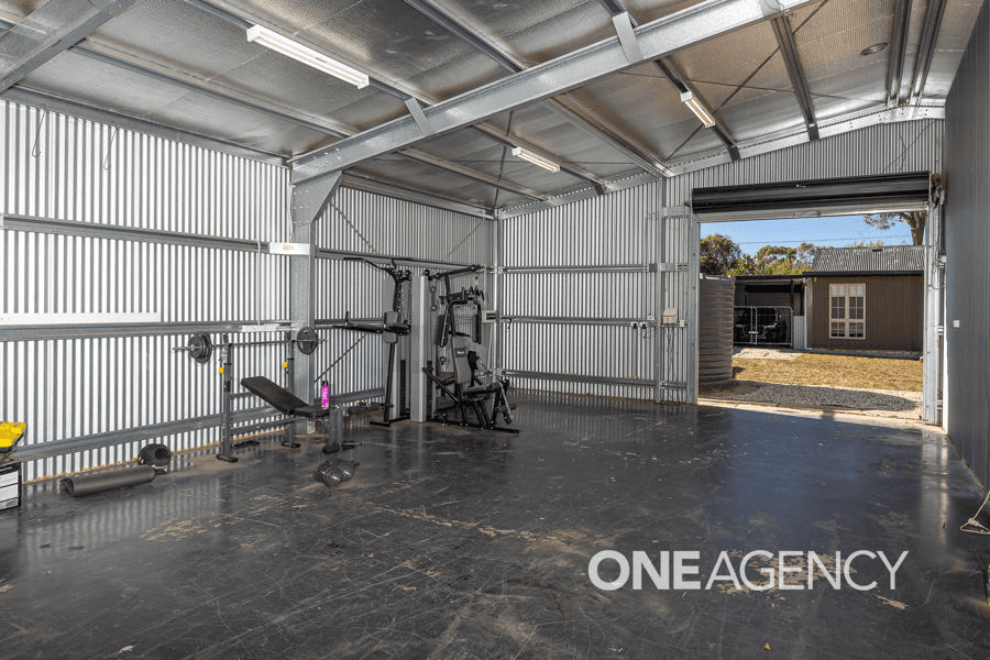 9 BEST STREET, URANQUINTY, NSW 2652