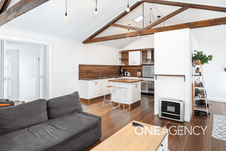 9 BEST STREET, URANQUINTY, NSW 2652