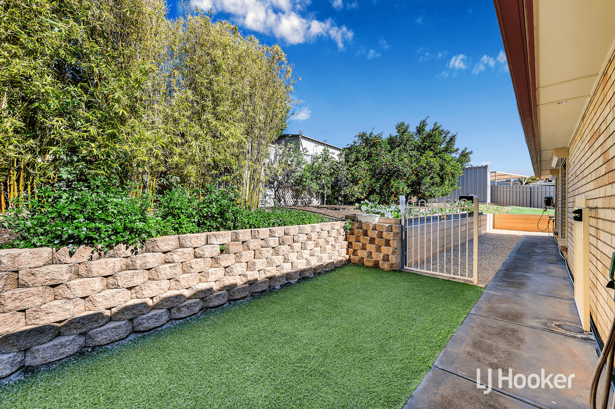 18 Platten Avenue, HILLBANK, SA 5112