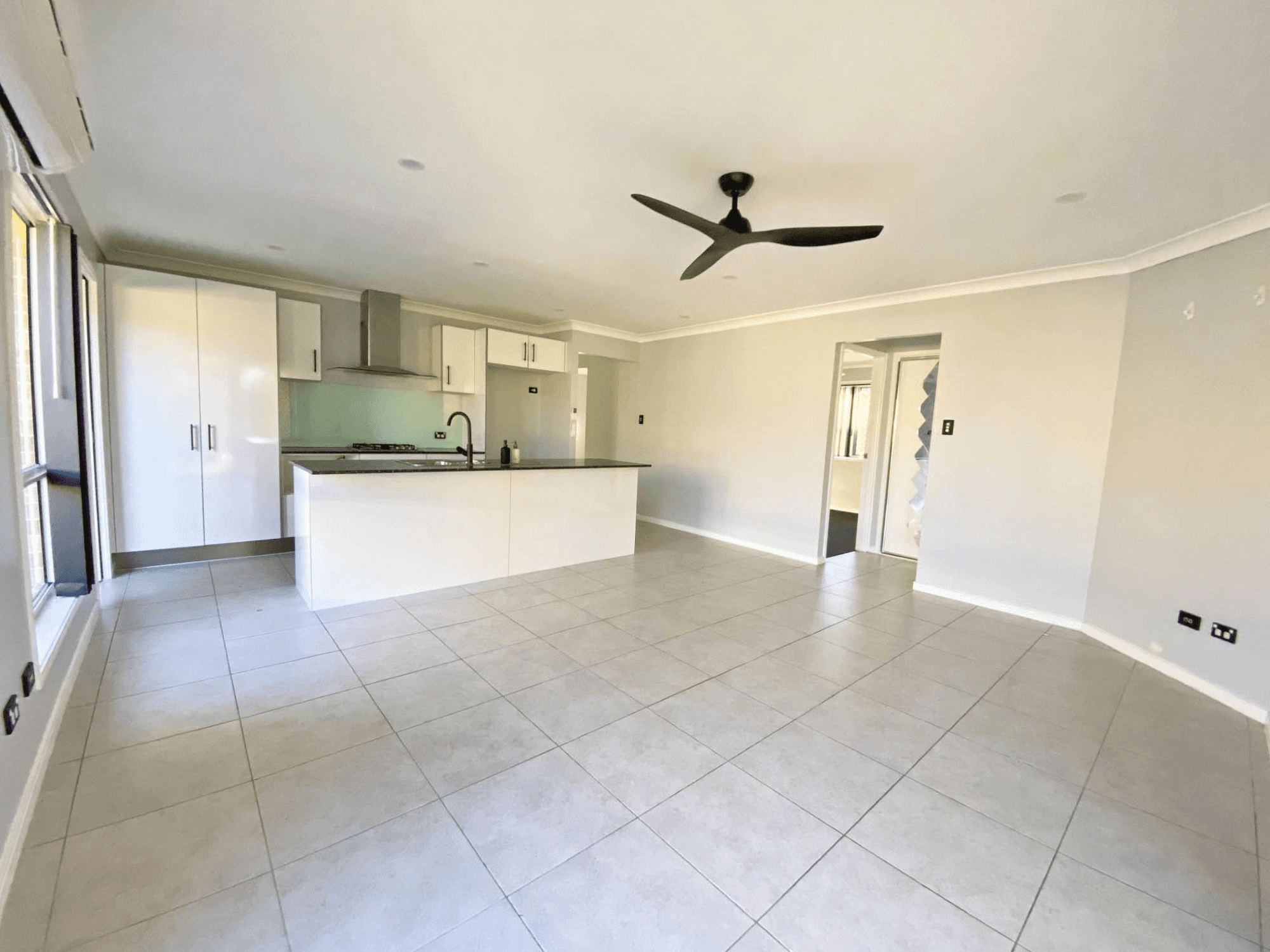 7 Oasis Court, MARSDEN, QLD 4132