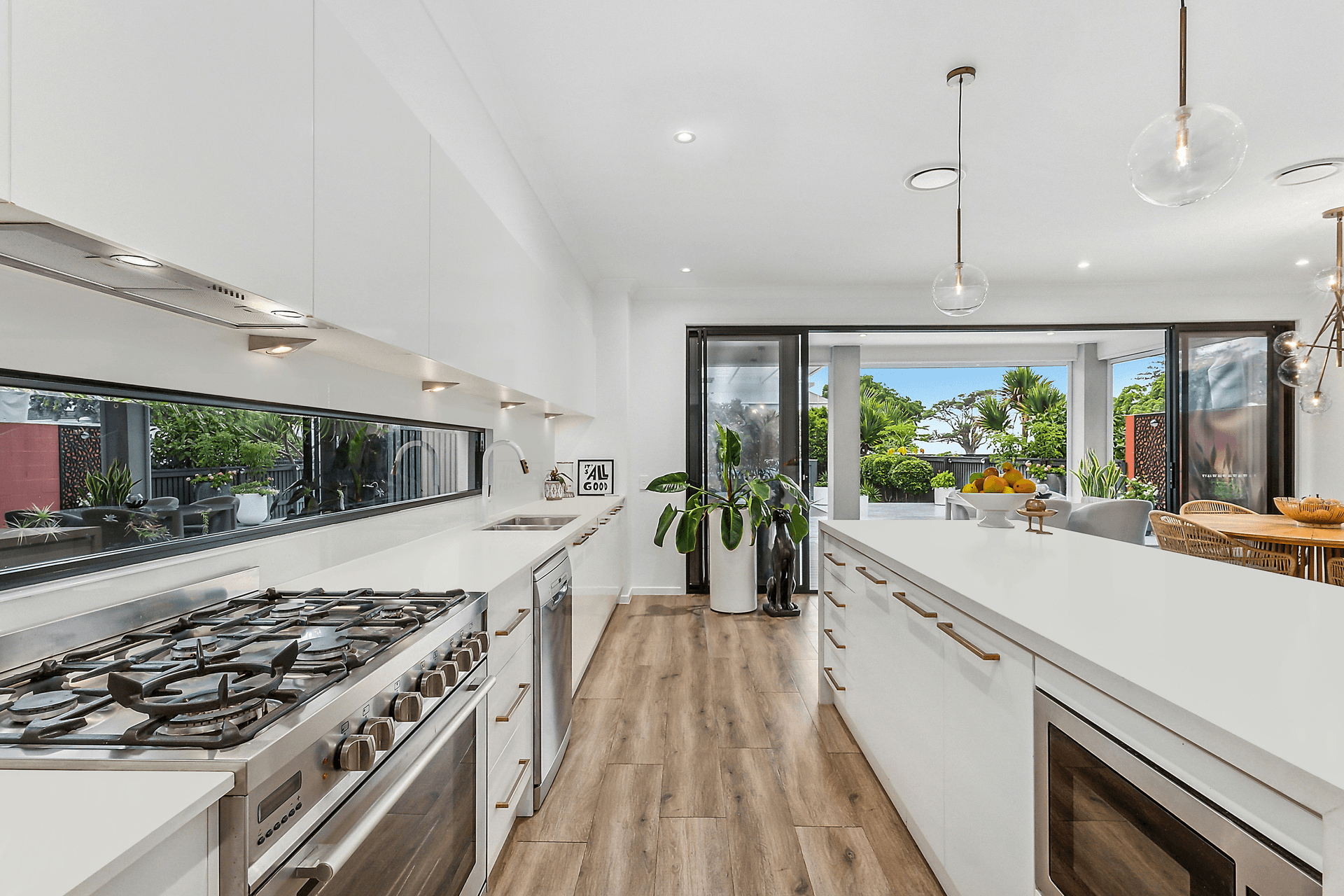 9 Cusack Parade, Wynnum, QLD 4178