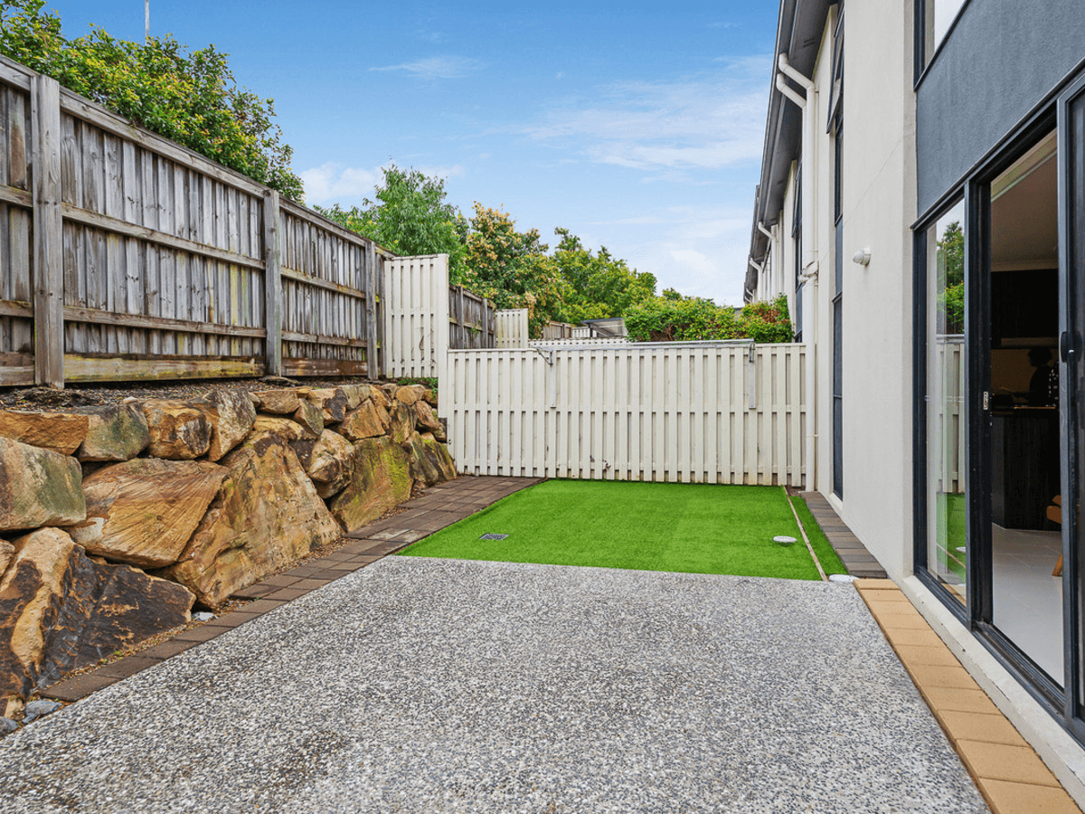 10/14 Norris Street, Pacific Pines, QLD 4211